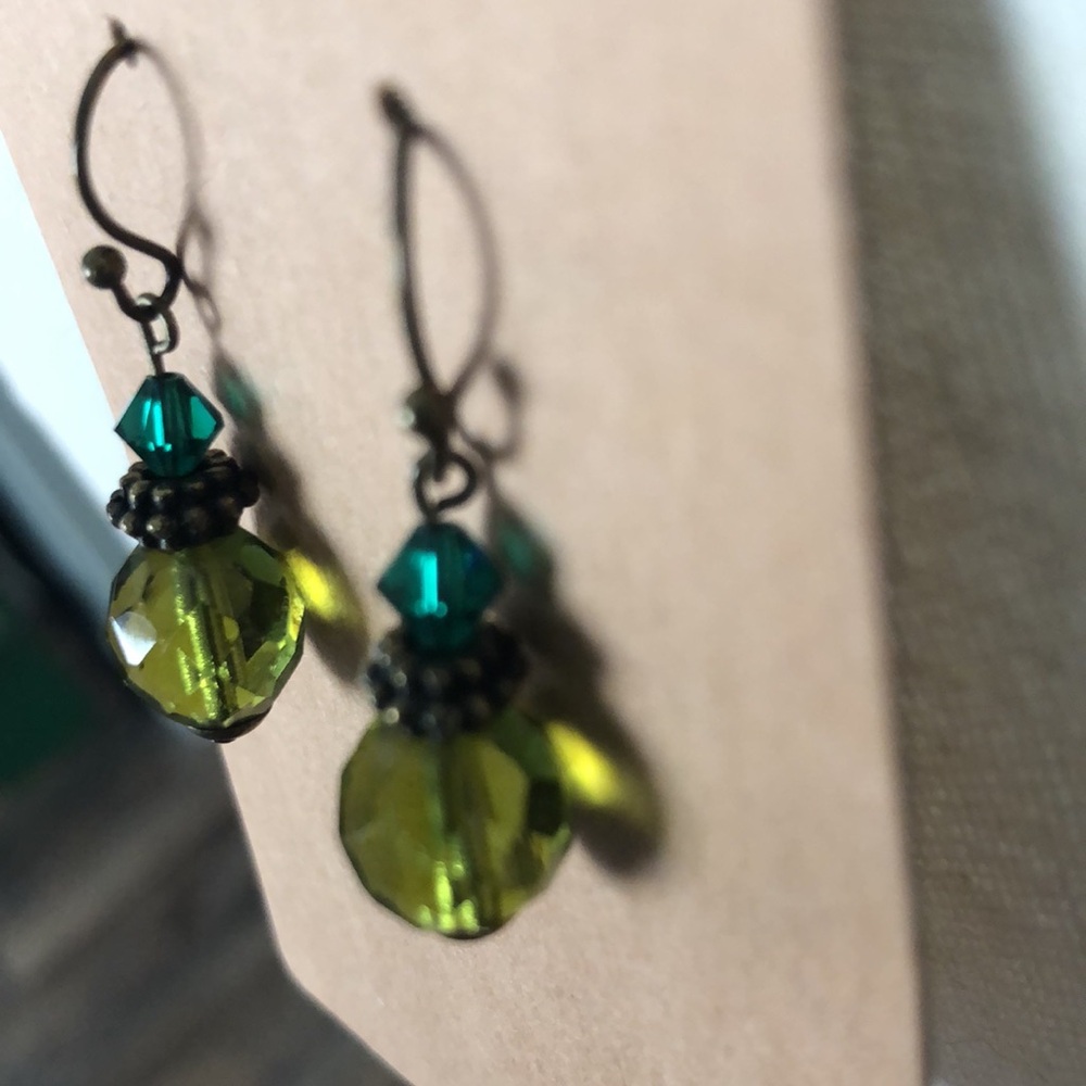 5️⃣ FOR $3️⃣! FASHION GREEN & BLUE BEAD DROP EARRINGS